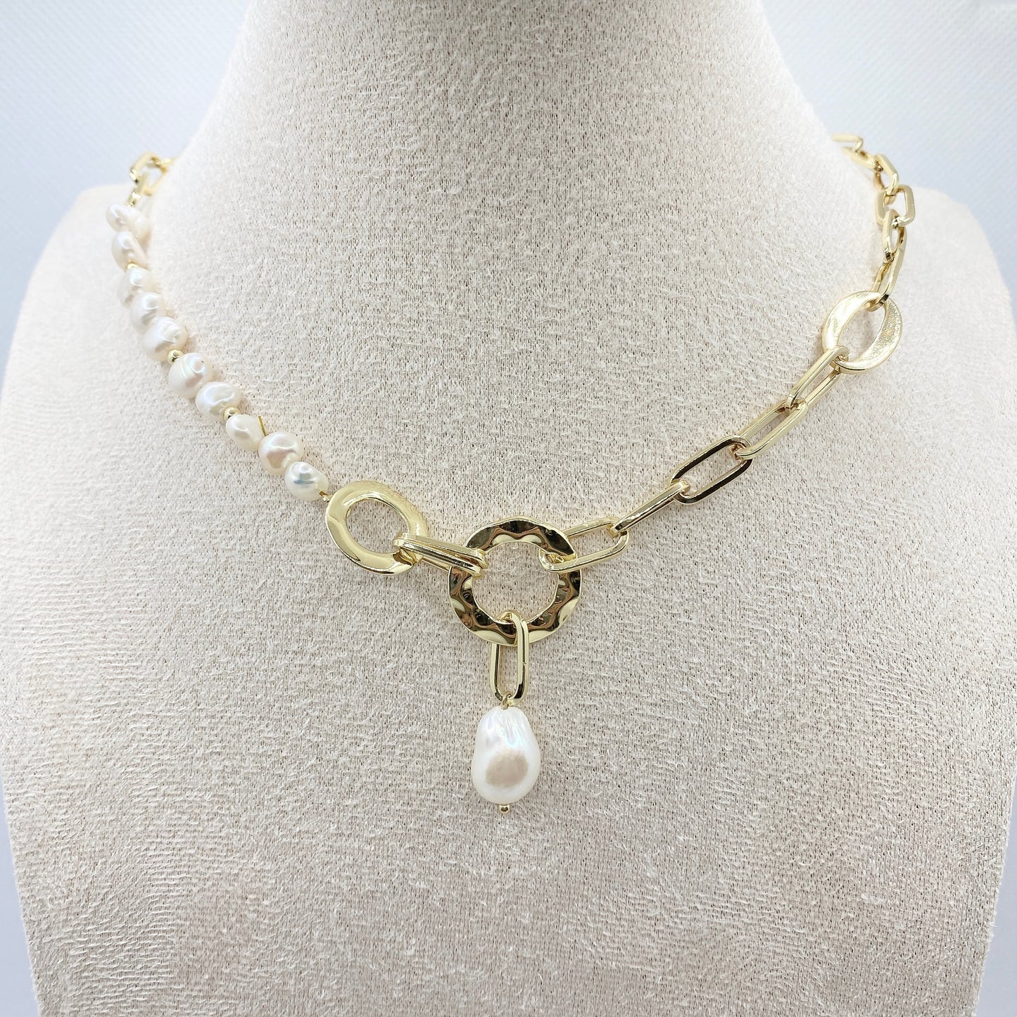 Elegant Freshwater Pearl Link Chain Choker